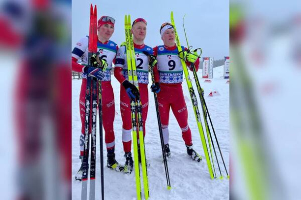 Илья Трегубов из Оренбурга выиграл золото на первенстве России по лыжным гонкам