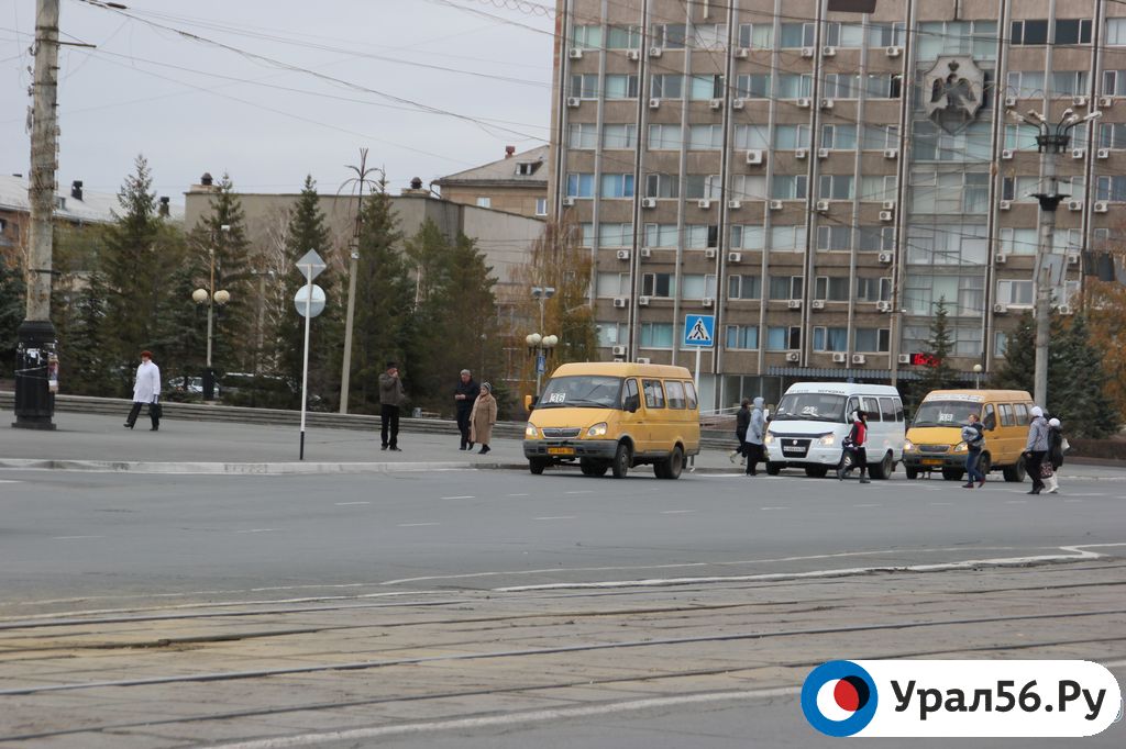 В Орске возбудили уголовное дело в отношении водителя маршрутного микроавтобуса из-за старых покрышек