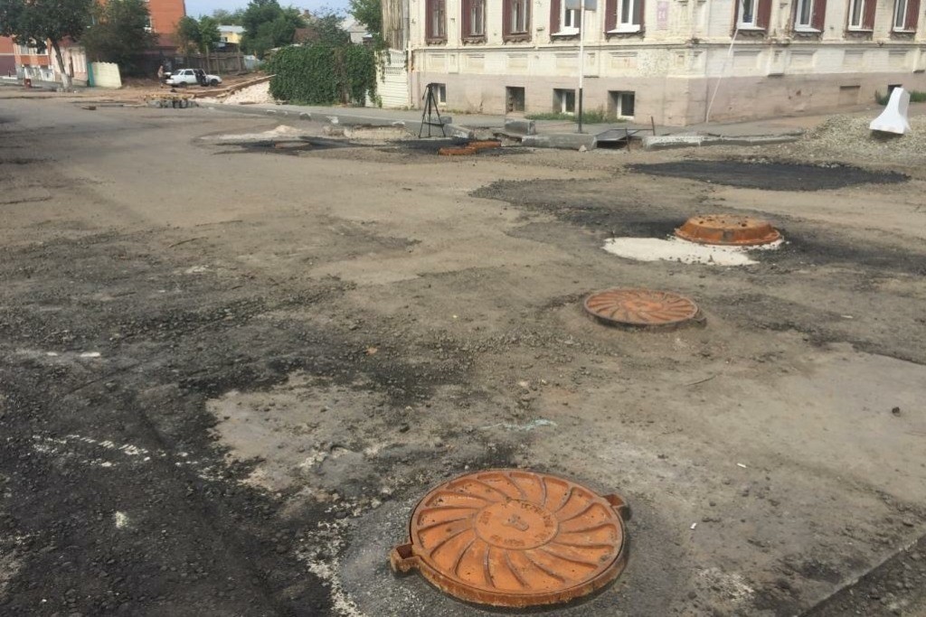 Ремонт дороги на улице Максима Горького. Фото: администрация города Оренбурга
