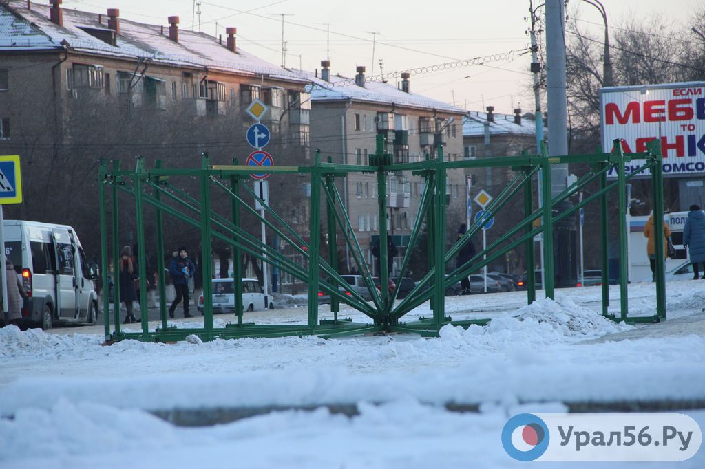 Площадь Комсомольская в Орске, 06.12.2018