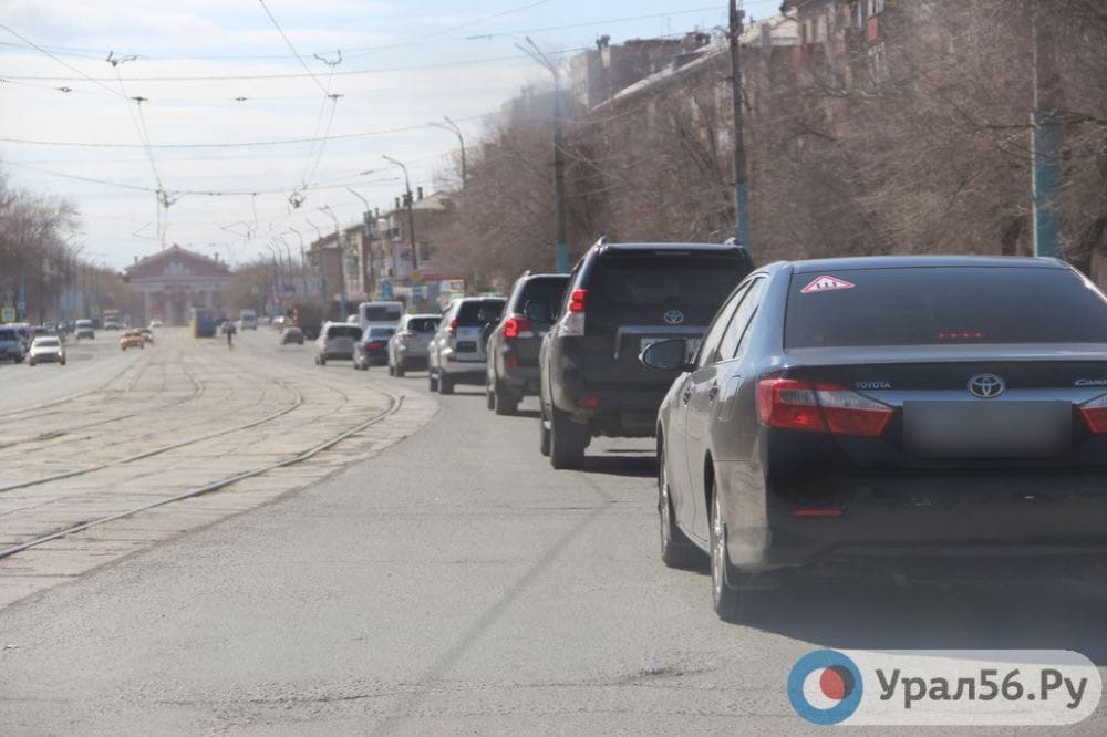 Автомобили в Орске. Фото из архива