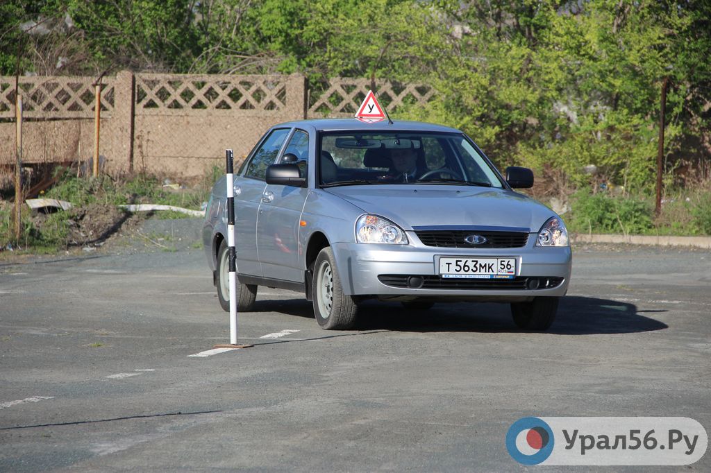 Учебный автомобиль в Орске