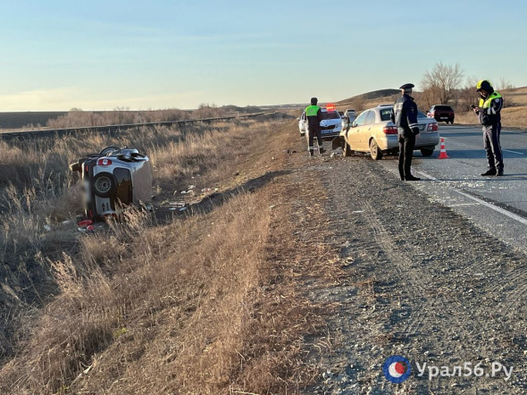Серьезное ДТП на трассе Орск-Гай: пострадавших увезла скорая помощь