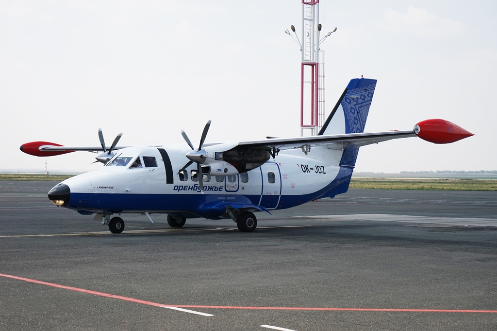 Самолет L-410 UVP-E20. Фото «Международный аэропорт «Оренбург»