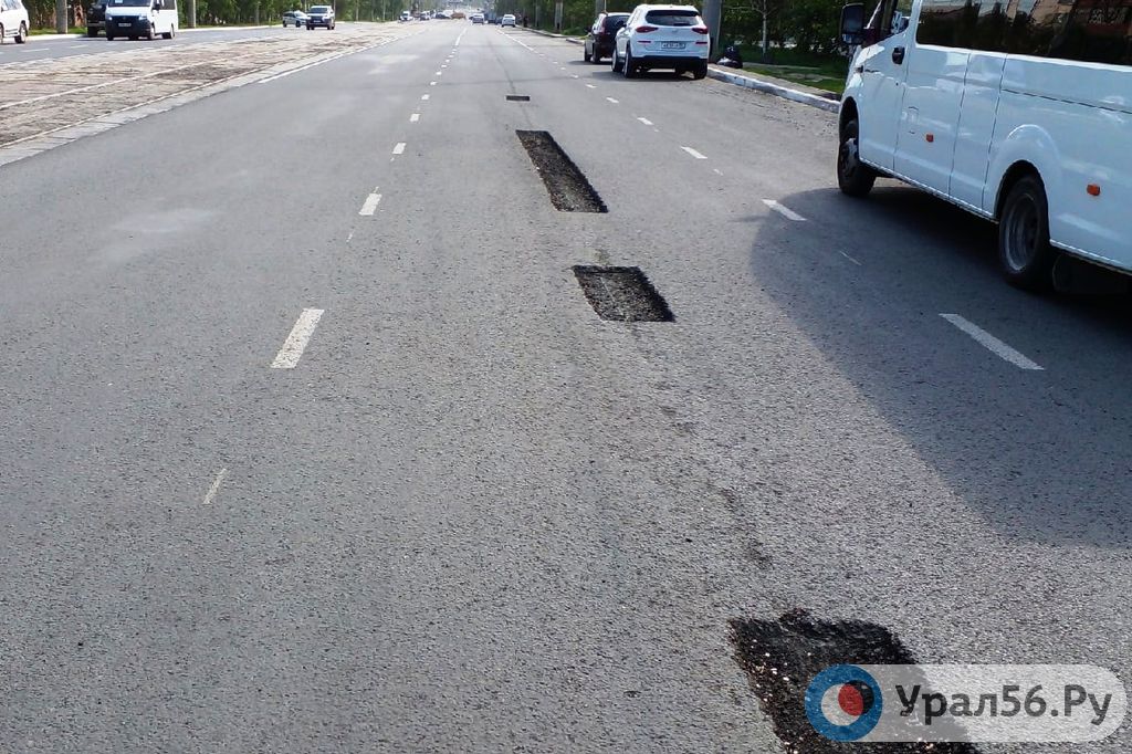 Дороги в Оренбургской области. Фото из архива