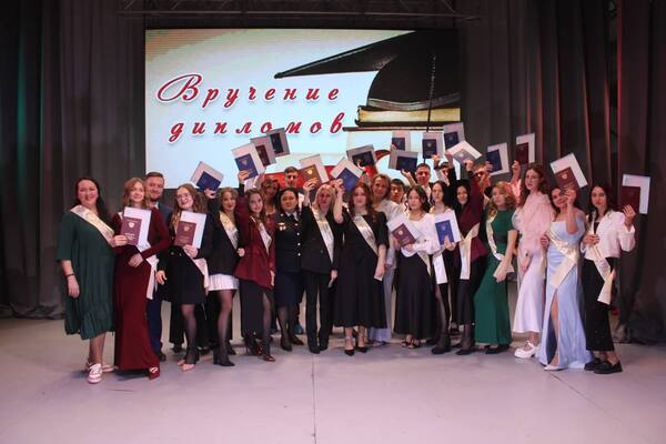 На вручении дипломов. Источник: МУ МВД России «Орское»