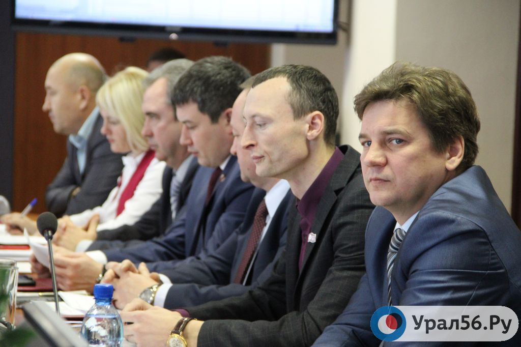 Депутаты в начале 2016 года