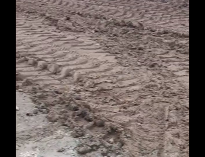 Дорога на ул.70 лет великой победы в Ясном. Кадр из видео одного из жителей Оренбургской области