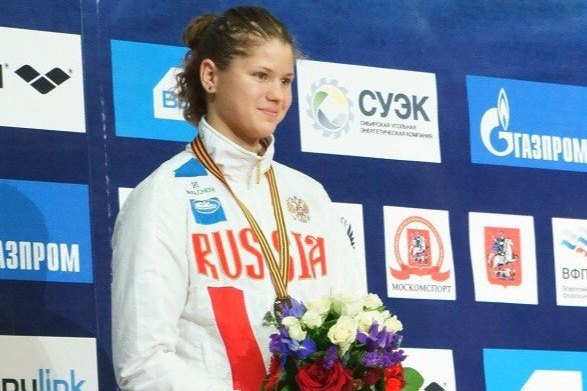 Пловчиху Марию Каменеву из Оренбурга лишили медали на чемпионате Европы