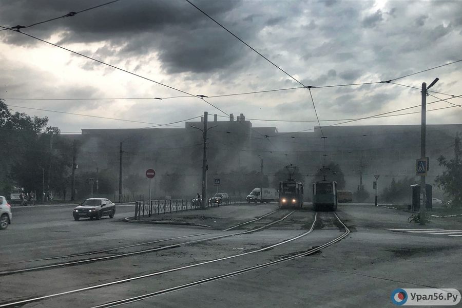 Гроза в Оренбургской области. Фото из архива