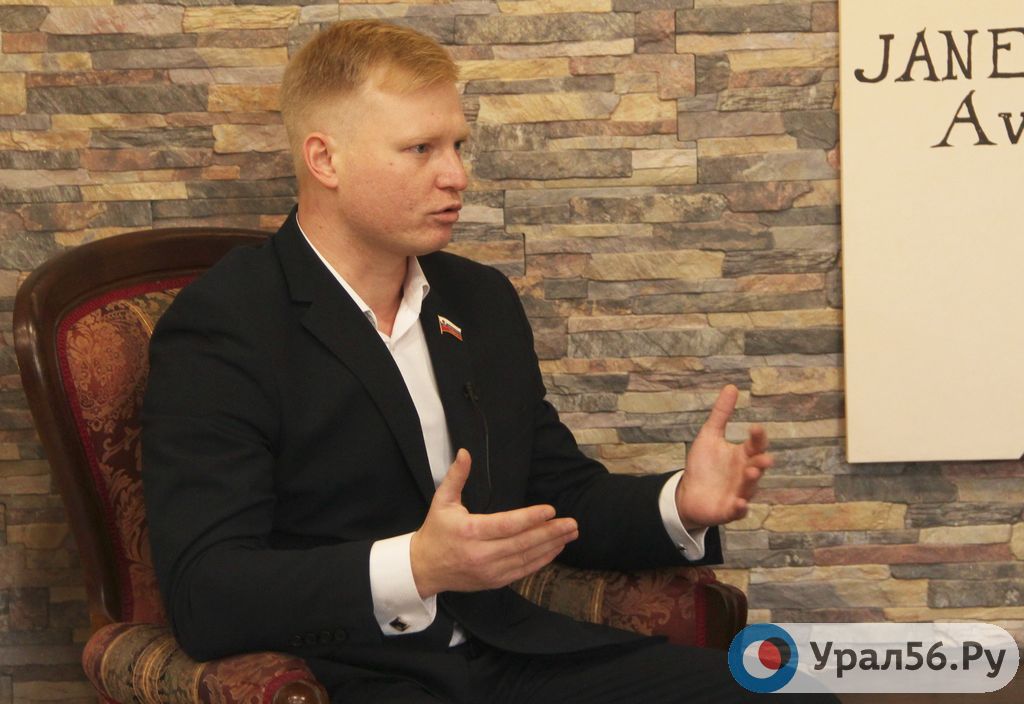Депутат Евгений Калинин: «Между оппозицией и правящей партией конфликт – а в итоге все равно все вместе работаем»