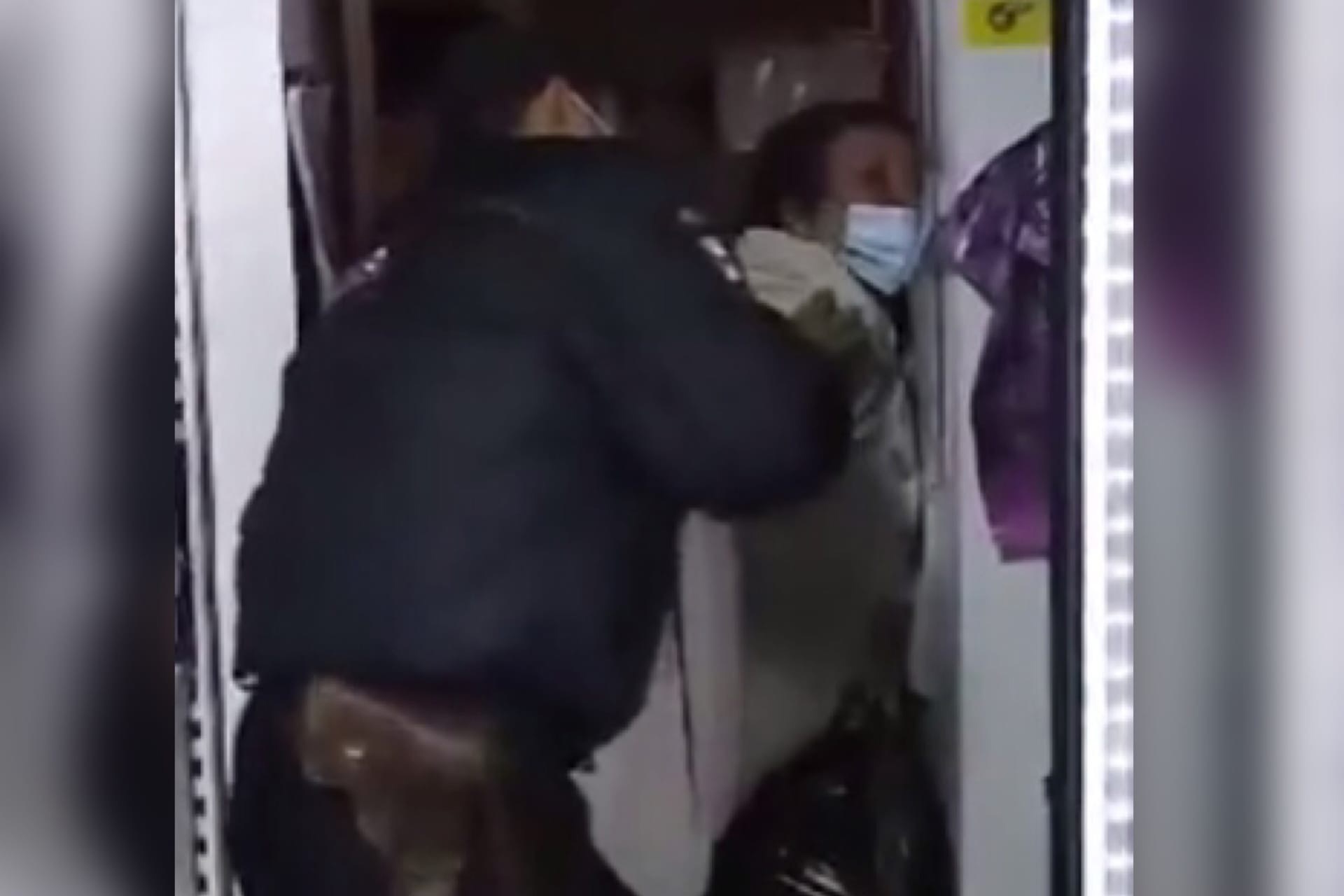Стоп-кадр из видео