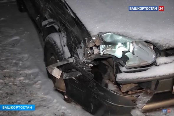 На трассе Уфа - Оренбург выжившую после массового ДТП женщину сразу же сбила насмерть легковушка 