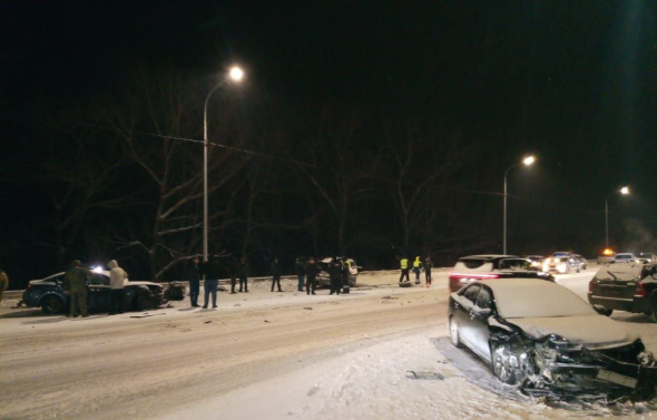 На Обходе Оренбурга случилось смертельное ДТП с 3 автомобилями: один водитель погиб, женщину-пассажирку увезли в больницу