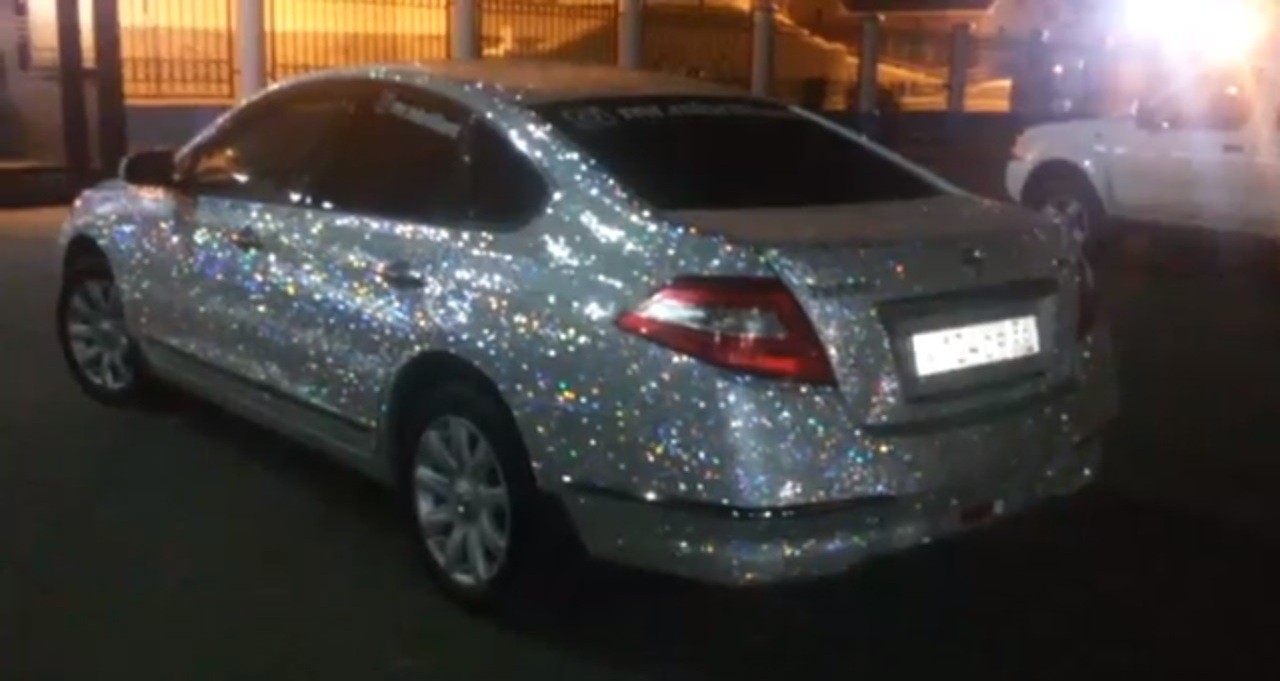 Nissan Teana в стразах