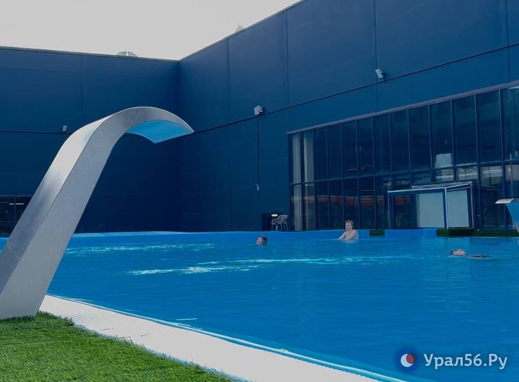 На территории комплекса. Фото из архива