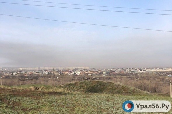 Жители Орска жалуются на вонь и смог в городе