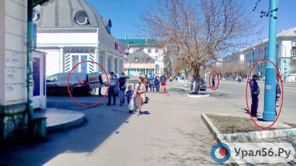 Незаконная торговля в Орске ведется буквально за спинами полицейских
