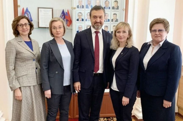 8 женщин войдут в состав Заксоба Оренбургской области нового созыва. Это депутаты от ЕР, КПРФ и СР (фото)