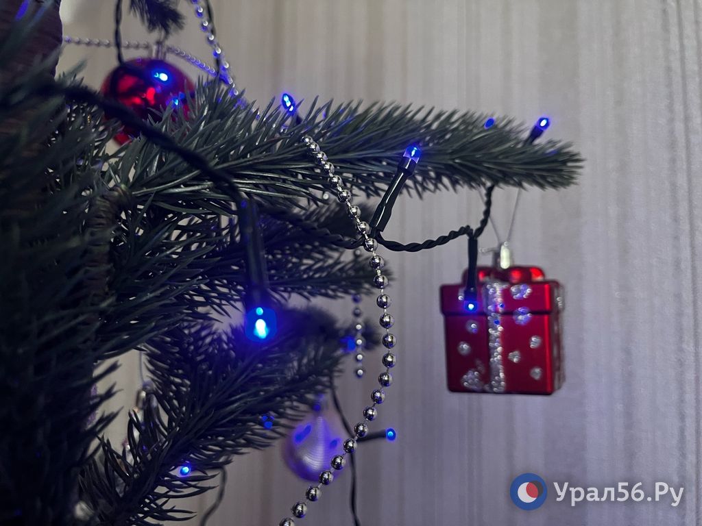 Елочная гирлянда. Фото из архива