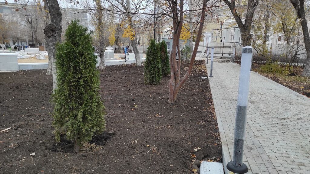 В сквере им. Ленина в Оренбурге в конце октября. Источник: Администрация