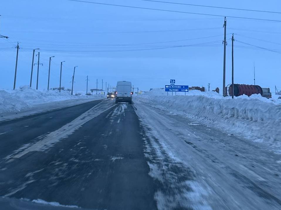 Трасса Оренбург - Орск в районе поворота на Лылово, Халилово