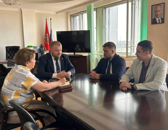 Павел Орлов покинул пост главного врача горбольницы Орска. Медучреждение возглавит Дмитрий Конский