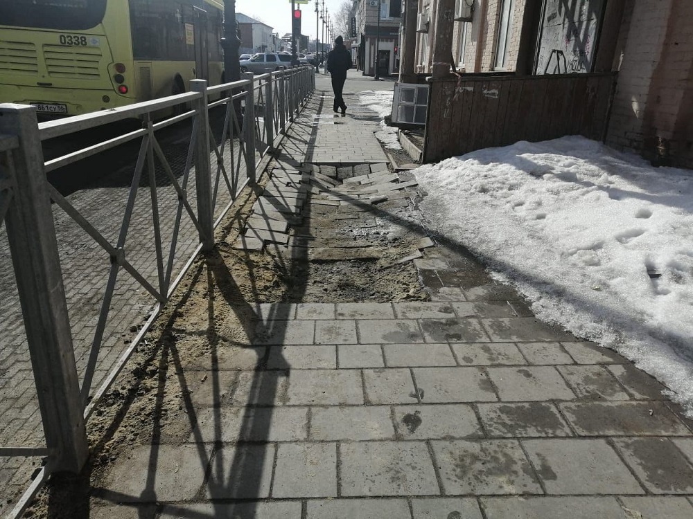 Тротуар на улице Пролетарской в Оренбурге, фото пресс-службы администрации города