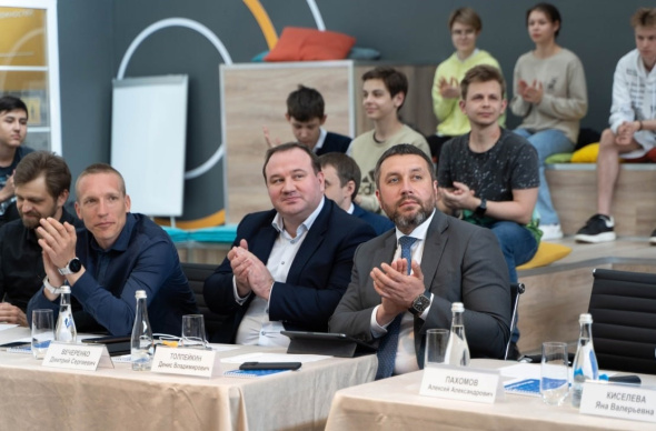 «Газпромнефть-Оренбург» поддержал школьные проекты в сфере IT