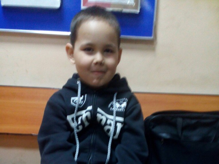 В Оренбурге полицейские нашли ночью на улице 5-6-летнего мальчика