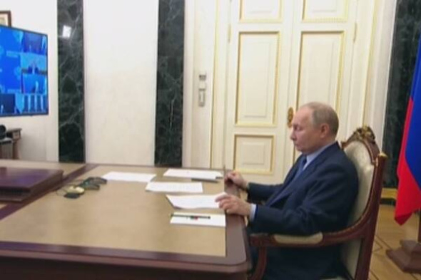 Владимир Путин: выплаты 10, 50 и 100 тысяч рублей должны быть проиндексированы