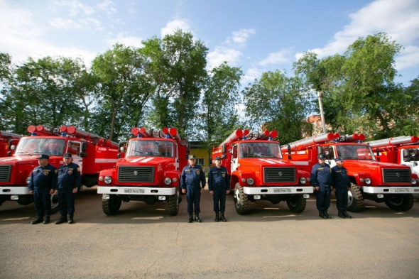 Автопарк аварийно-спасательных и пожарных частей Оренбургской области пополнили 13 новых спецмашин стоимостью 76 млн рублей
