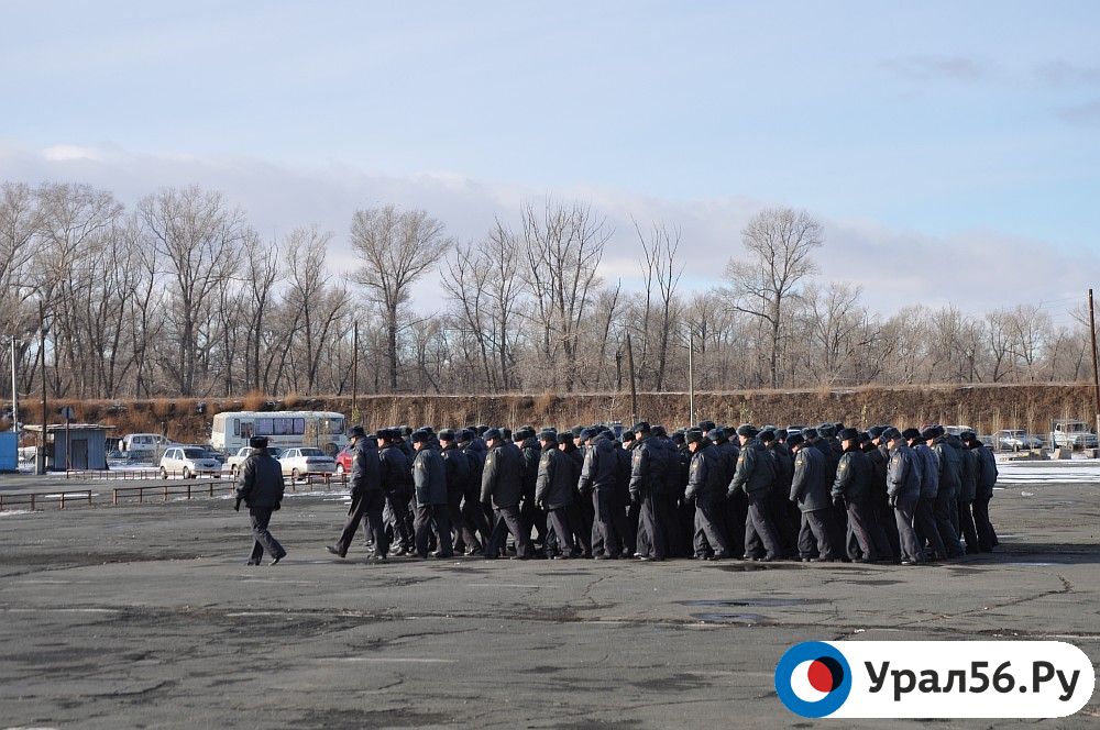 Законопроект о праве полицейских стрелять по толпе отозвали