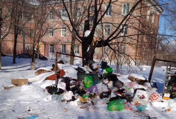 Вывоз отходов в Новотроицке затруднен: нет доступа к контейнерным площадкам