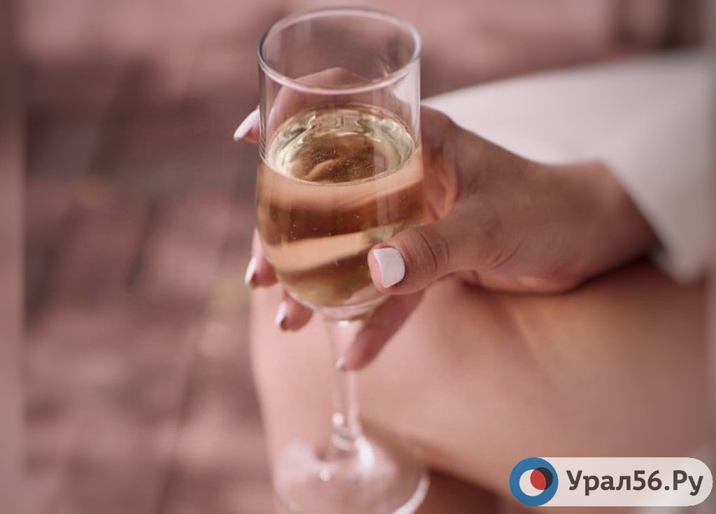 Moet Hennessy приостановит поставки шампанского в Россию из-за нового закона