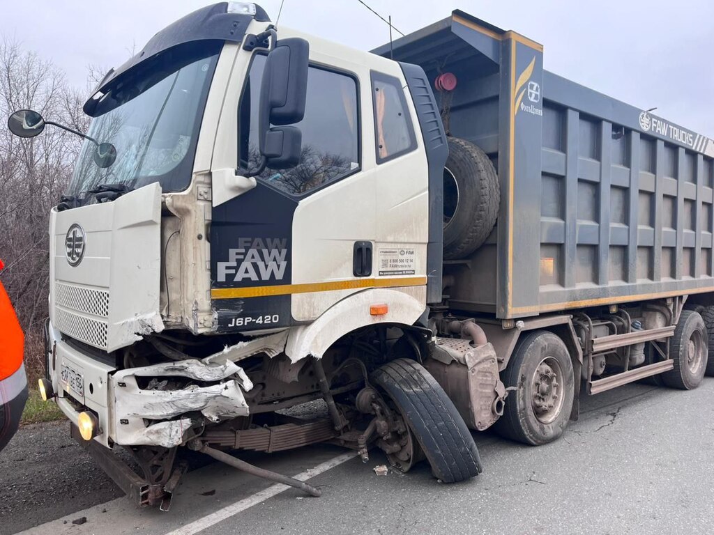 На месте аварии. Фото: УМВД России по Оренбургской области