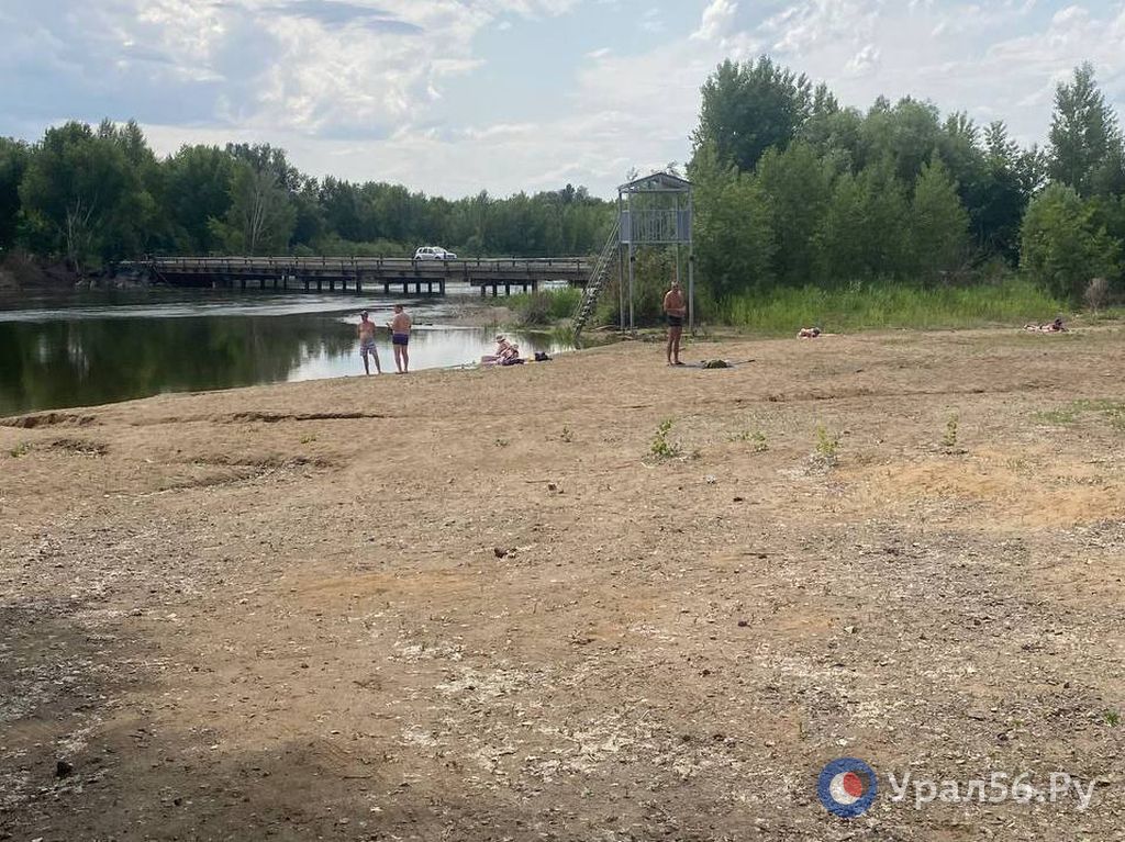 Пляж (неработающий) на реке Урал