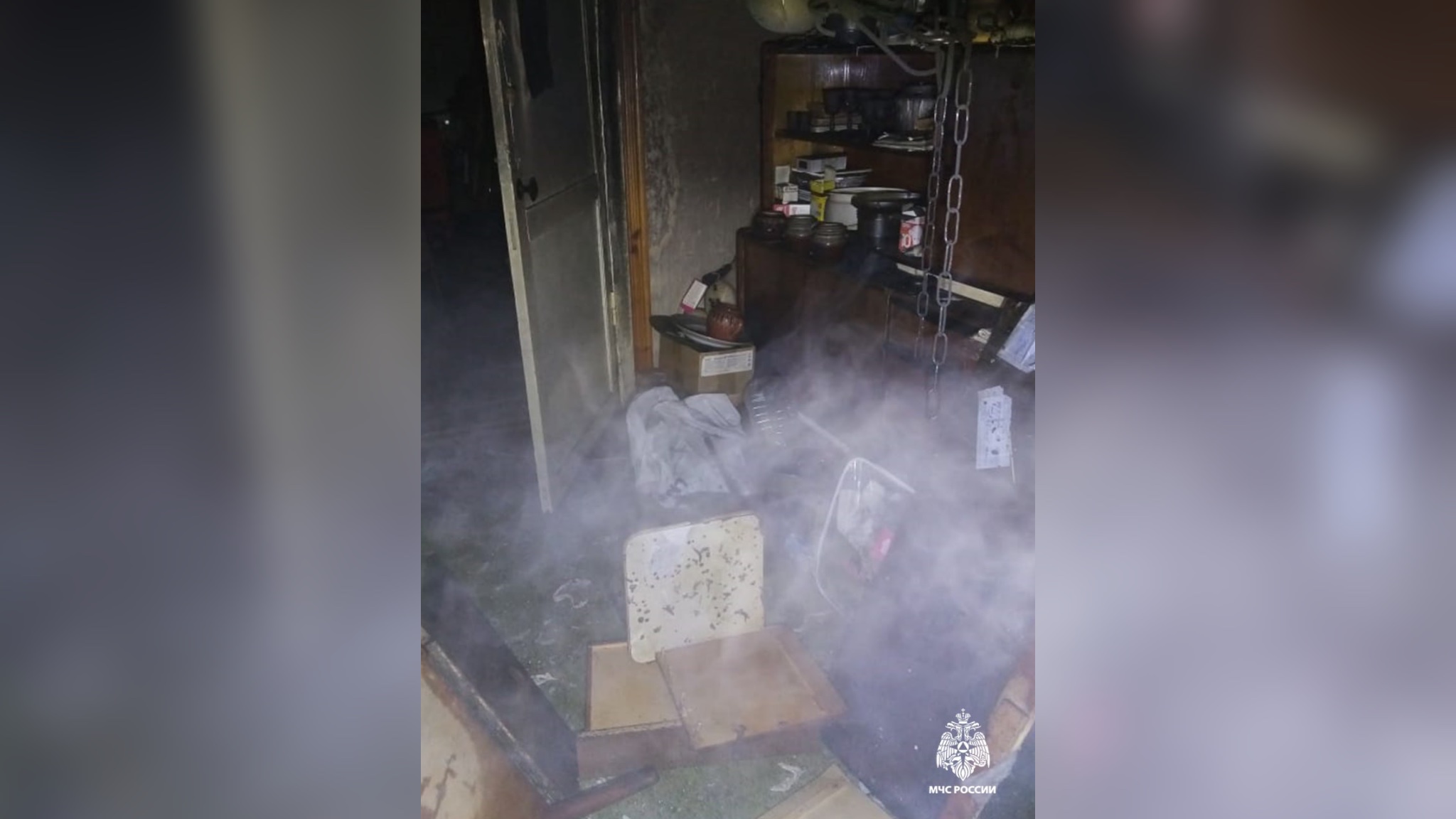 Во время пожара. Фото МЧС по Оренбургской области 