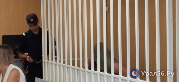 В Оренбурге суд начал рассматривать дело экс-военнослужащего, обвиняемого в изнасиловании женщины на Тимирязева