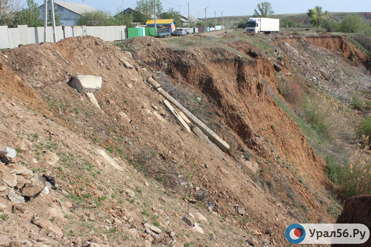Обрыв в поселке Экспериментальный, 12.05.2019 г. 