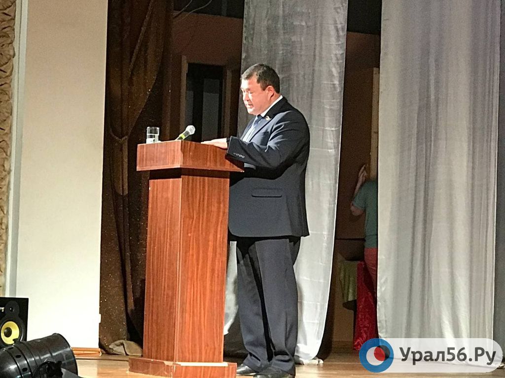 Депутат Заксоба Оренбургской области Ермек Алкулов отчитался по итогам своей деятельности