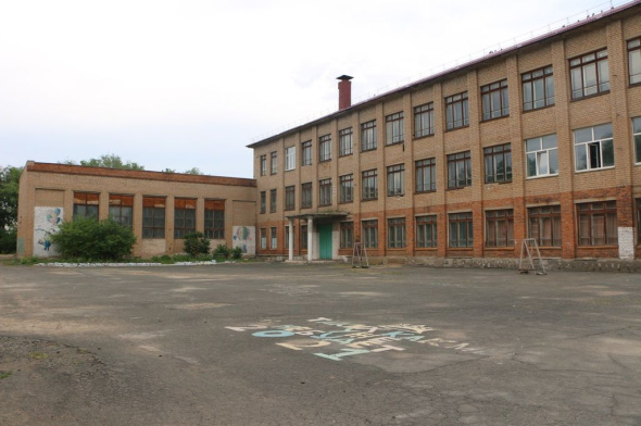 Глава Орска объяснил, почему на ремонт школы №54 выделили 40,7 млн рублей, а не 158,5 млн рублей, как называлось ранее