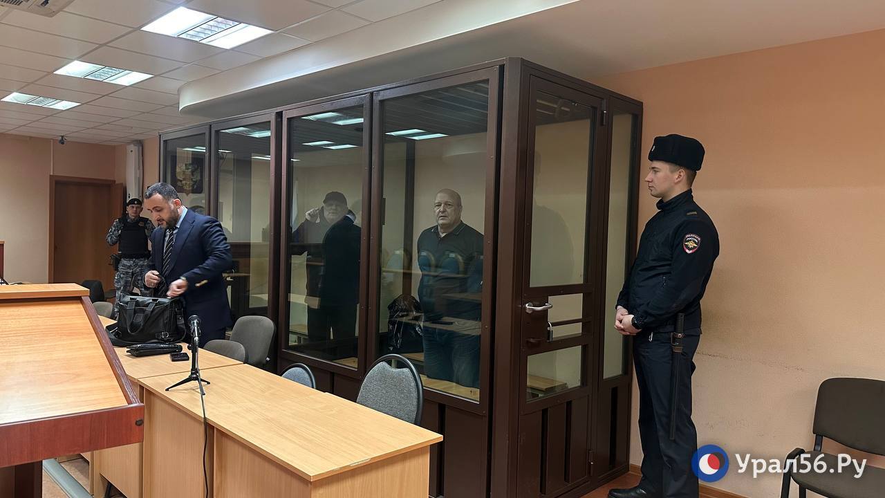 Сергей Корчагин и Василий Саввон в зале суда 28.01.26