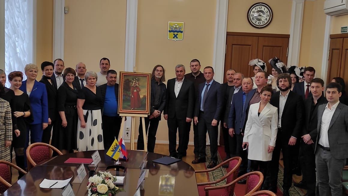 Художник Никас Сафронов передал Оренбургу одну из своих картин
