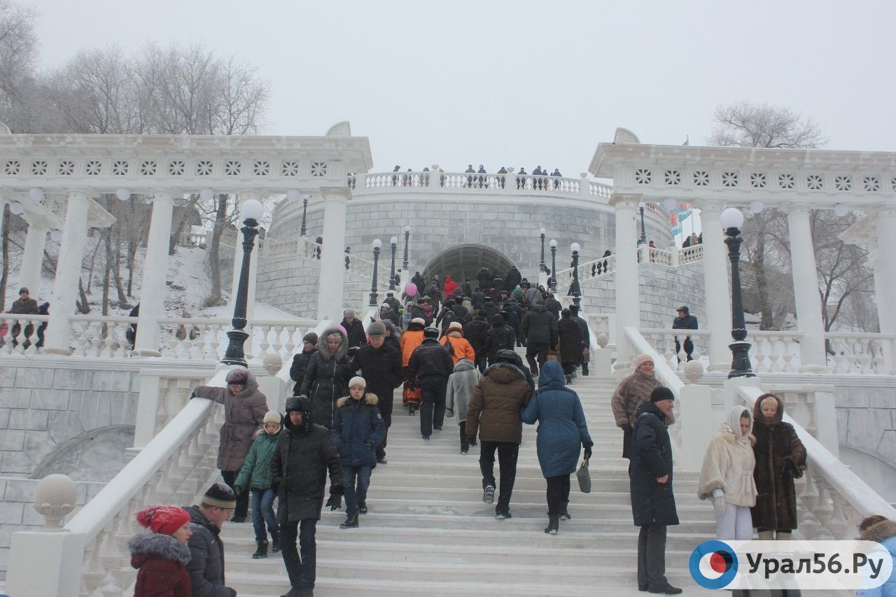 Спуск к реке Урал в Оренбурге