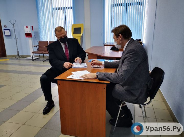 «Открытую трибуну» для кандидатов на пост главы Оренбурга создал первый заместитель мэра Сергей Салмин