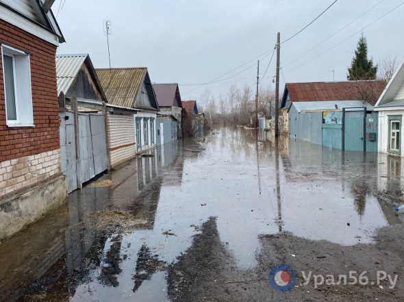 В Оренбурге под воду ушли порядка 2 тысяч домов. Как обстоит ситуация с паводком 10 апреля? 