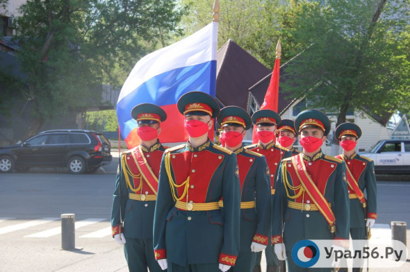 Парад Победы в Оренбурге не отменяется, а в Орске его проведут в онлайн-формате 