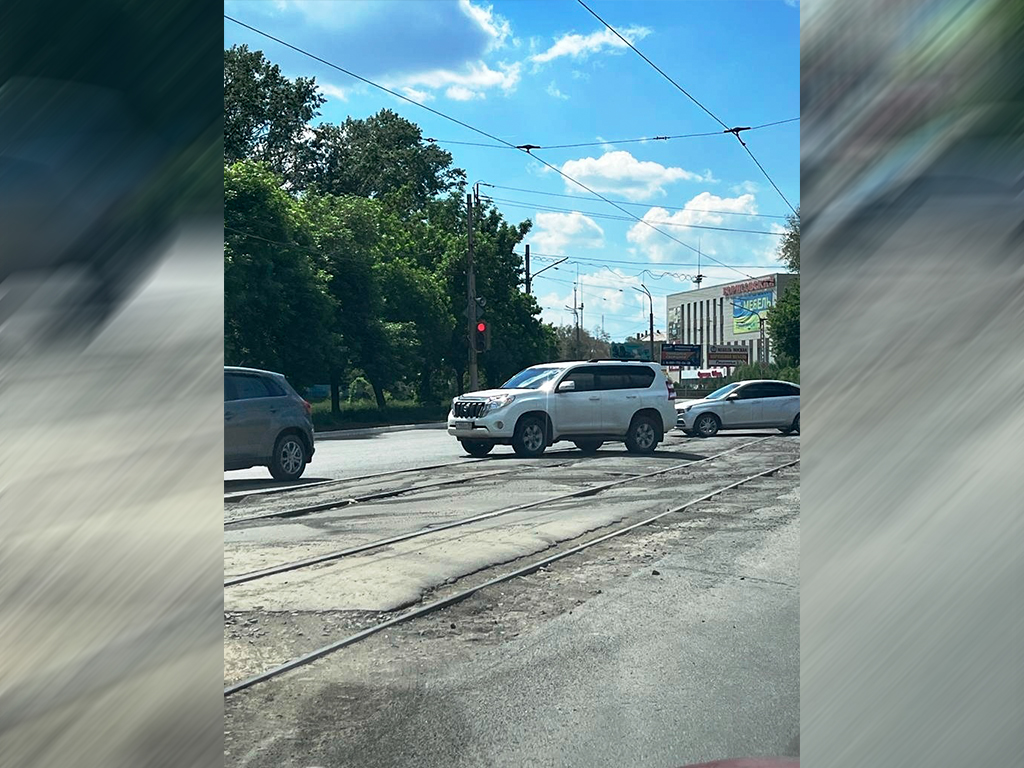 Переезд на Парковой площади в Орске, май 2022 года