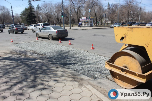 Администрация Оренбурга ищет подрядчика, который проведет ямочный ремонт за 8,5 млн рублей